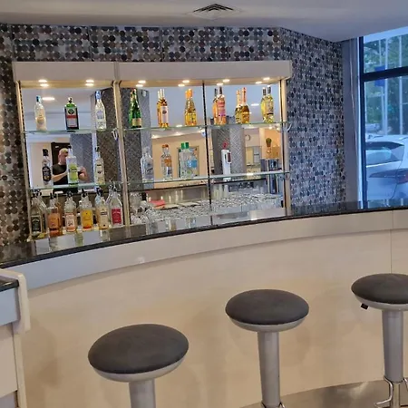 阿芙罗狄蒂酒店 4*